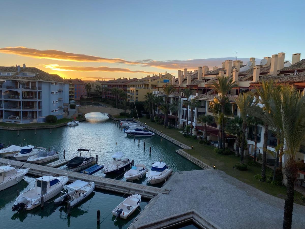Apartamento Con Terraza Sobre La Marina De Sotogrande San Roque  Extérieur photo