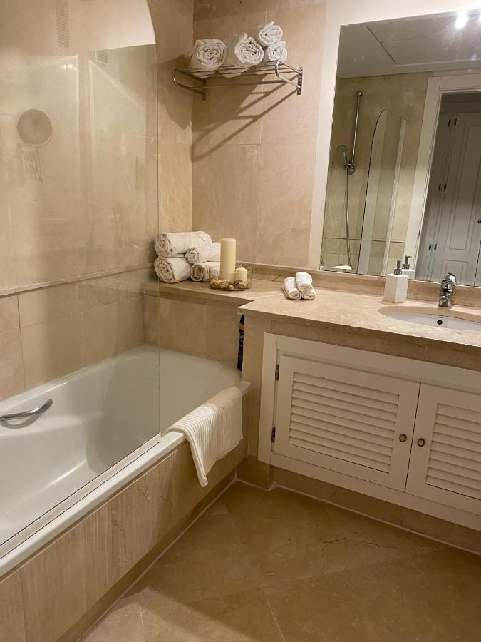Apartamento Con Terraza Sobre La Marina De Sotogrande San Roque  Extérieur photo