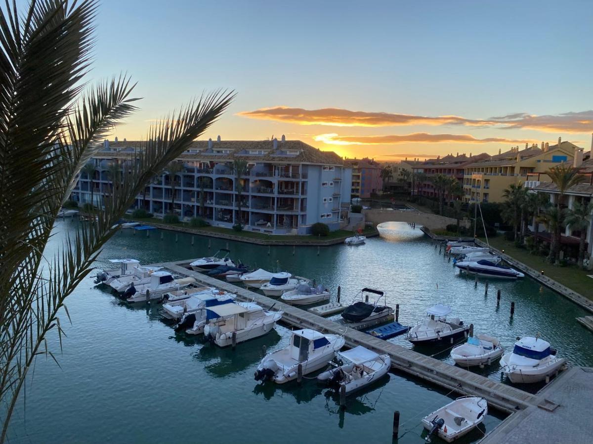 Apartamento Con Terraza Sobre La Marina De Sotogrande San Roque  Extérieur photo