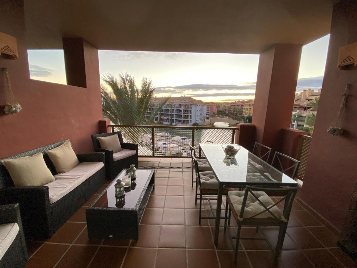 Apartamento Con Terraza Sobre La Marina De Sotogrande San Roque  Extérieur photo